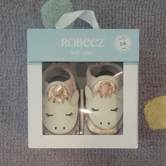 NWT Robeez Unicorn Soft Shoe - Picture 1 of 1